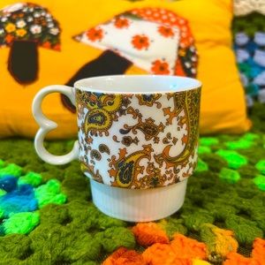 Vintage paisley nesting mug